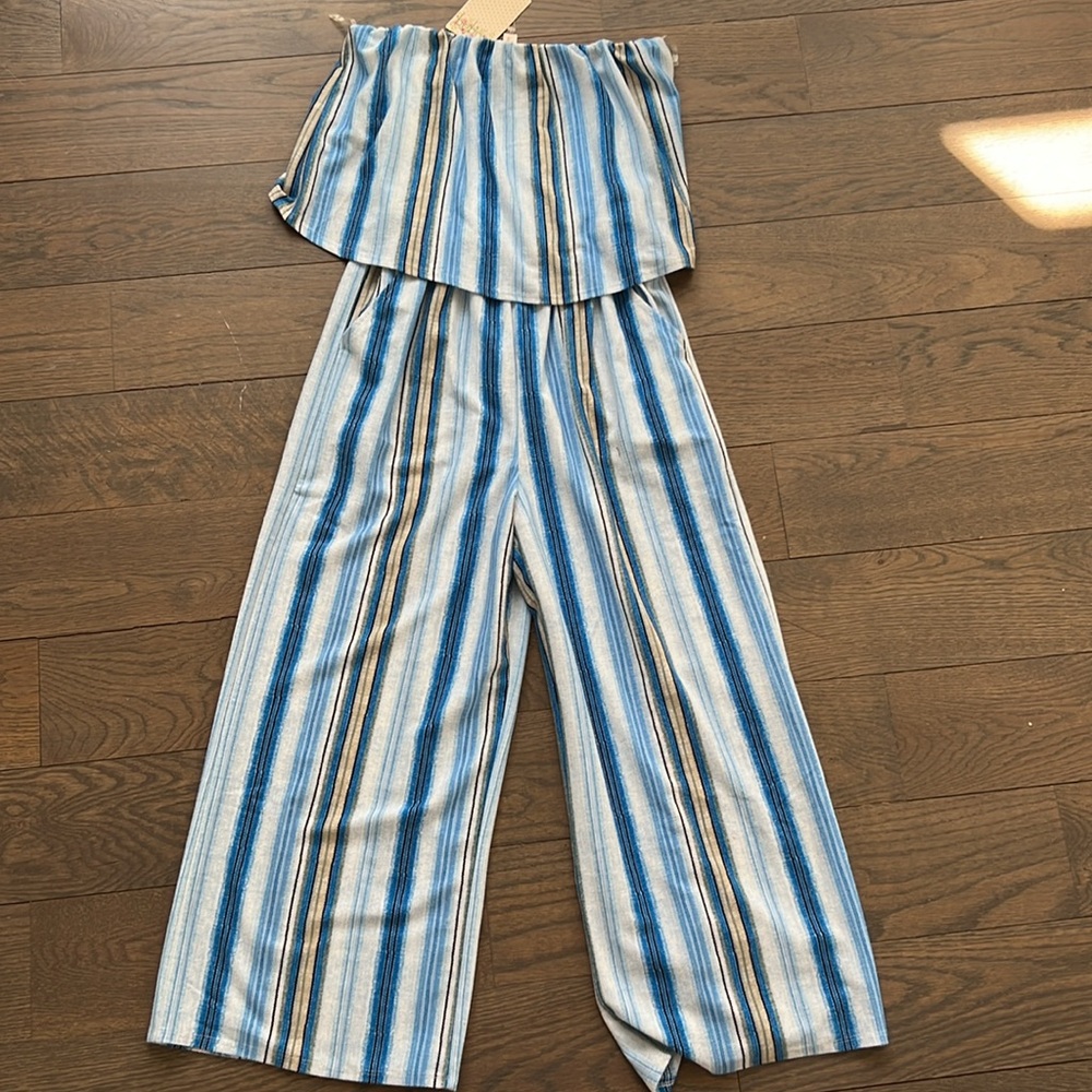NWT. Bebop BEBOP Womens Blue Stretch Pocketed Popover Bodice Striped jumpsuit .